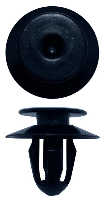 Bmw - Black Panel Retainer