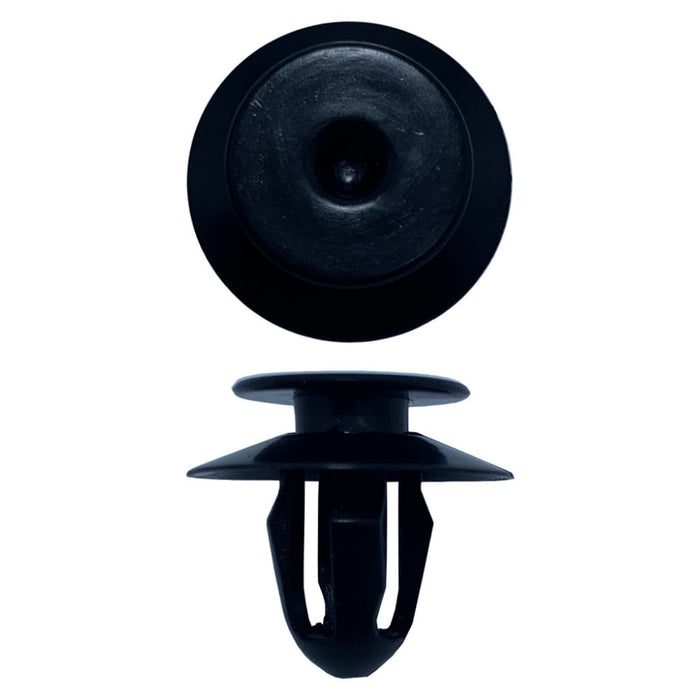 Bmw - Black Panel Retainer