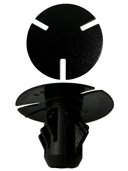 Mercedes - Trunk Trim Retainer