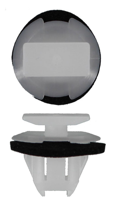 Nissan - Wheel Flare Moulding Retainer
