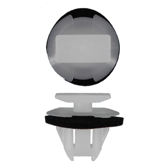 Nissan - Wheel Flare Moulding Retainer